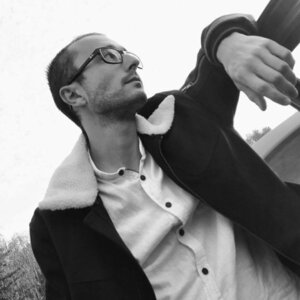 Maxime Ancelot - Un médium s'installe aux Mes-Anges Bleues